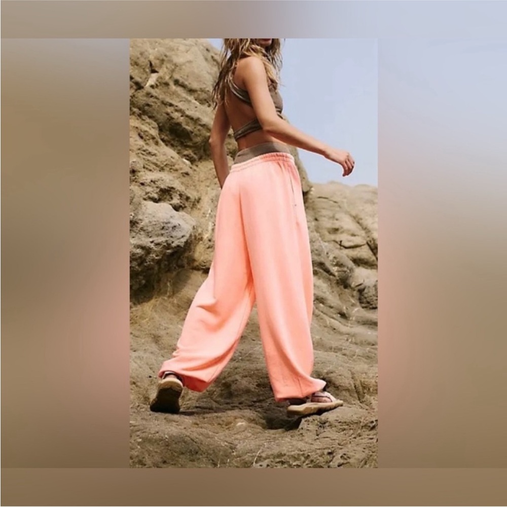 NWT Free People FP Movement All Star Solid Pants - melon papaya - medium - Picture 3 of 9